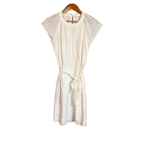 NWT! Gap optic white eyelet dress. Size xs - Picture 1 of 11